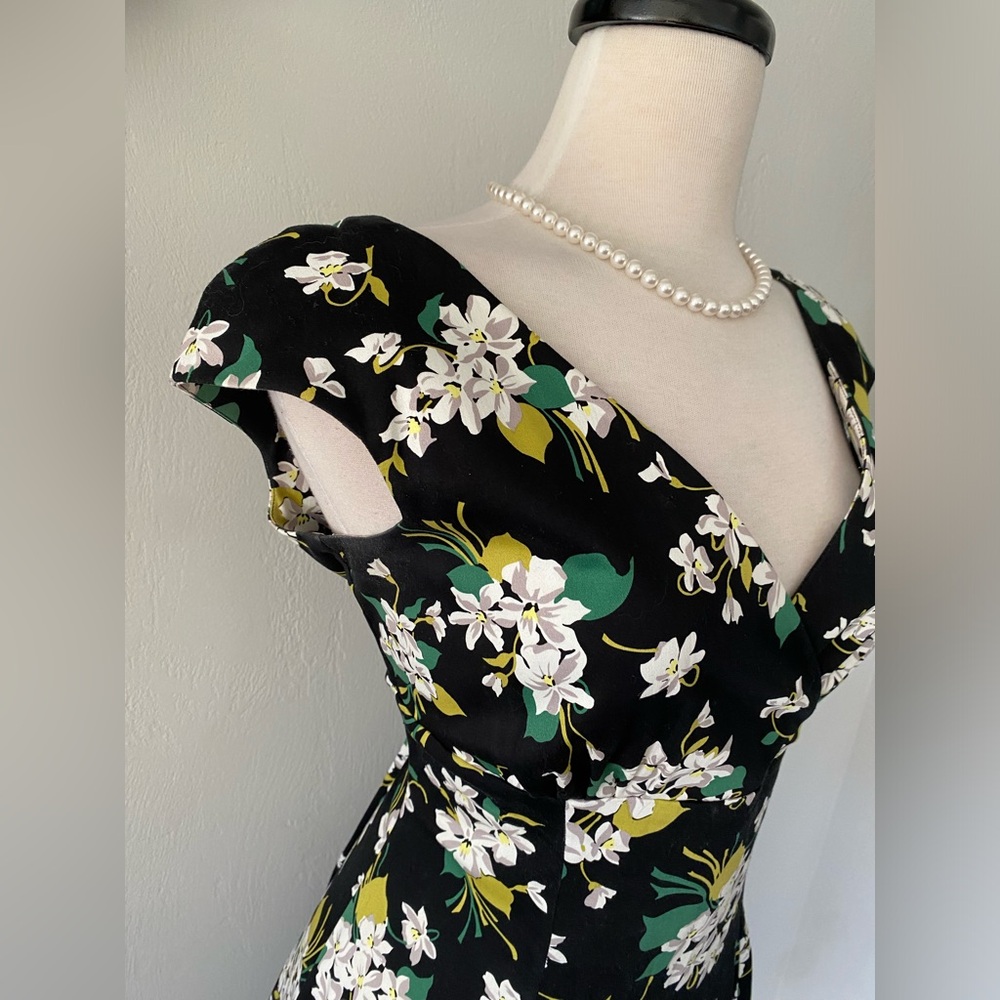 😃 SOLD 😃Retrospec’d Black Floral 1950’s Inspired Dress - Picture 7 of 8